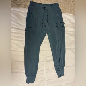 Women's Stretch Woven Tapered Cargo Pants from Target. Size small and blue!